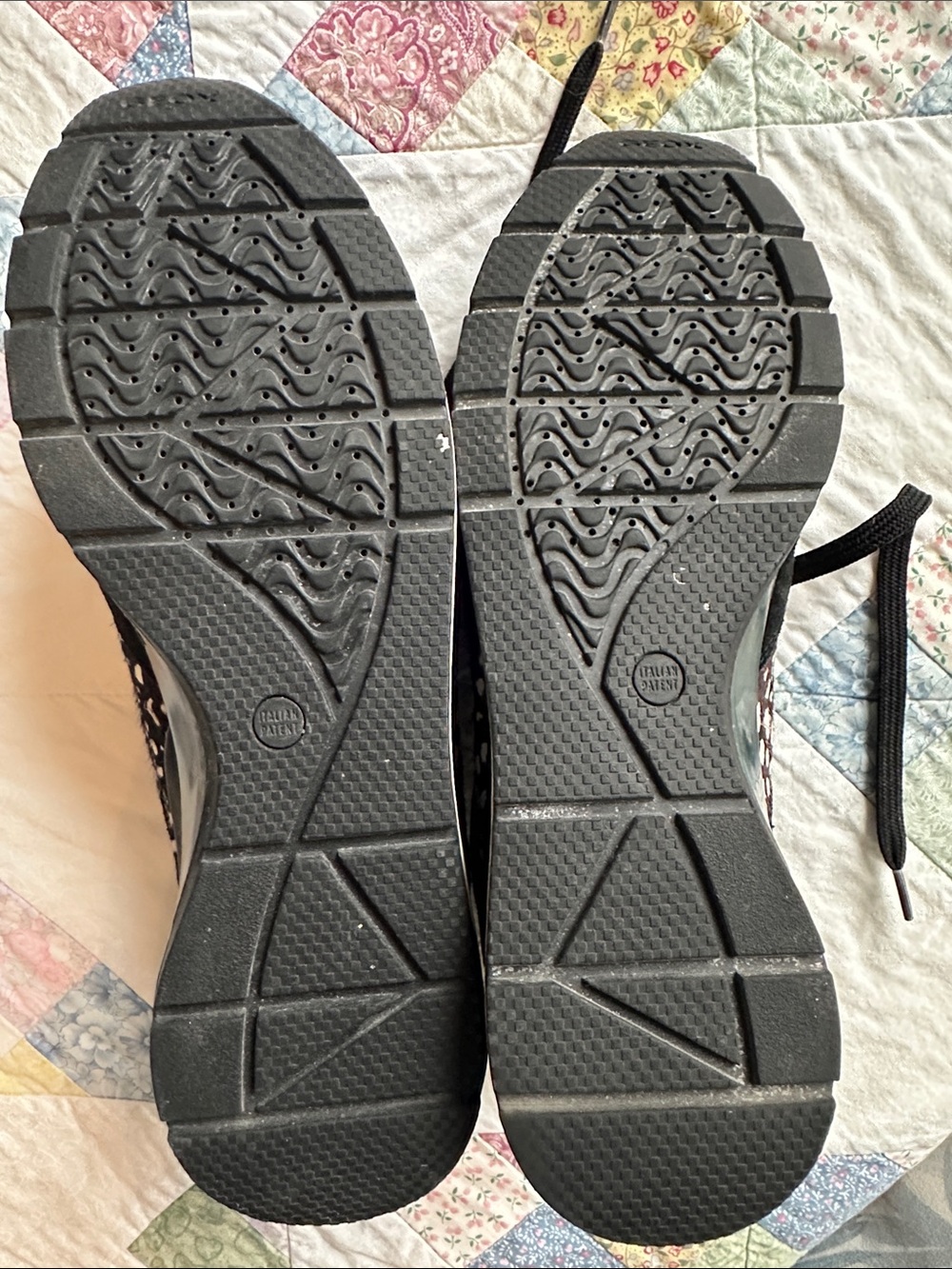 N—Geox Black & Dark Green Leopard-Pattern Lace-Up Sneakers - Picture 10 of 11